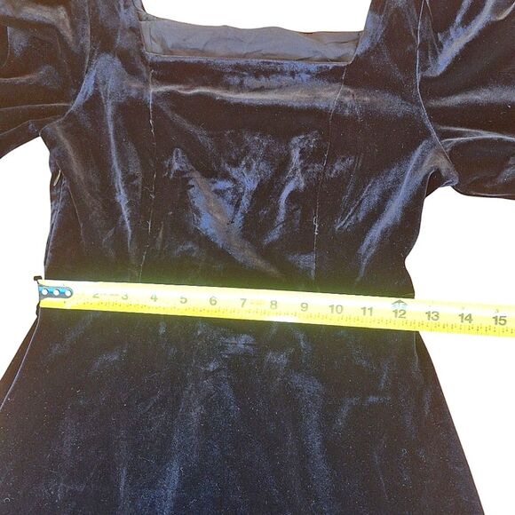 NWT Chic Square Neck Plain Black Velvet Midi Dress A-Line Japanese Brand Lined - Picture 11 of 16